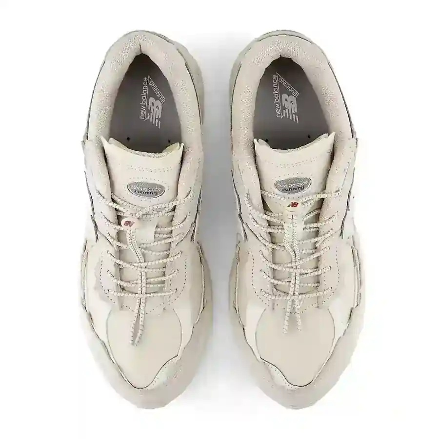 뉴발란스 2002R 프로텍션 팩 샌드스톤 3