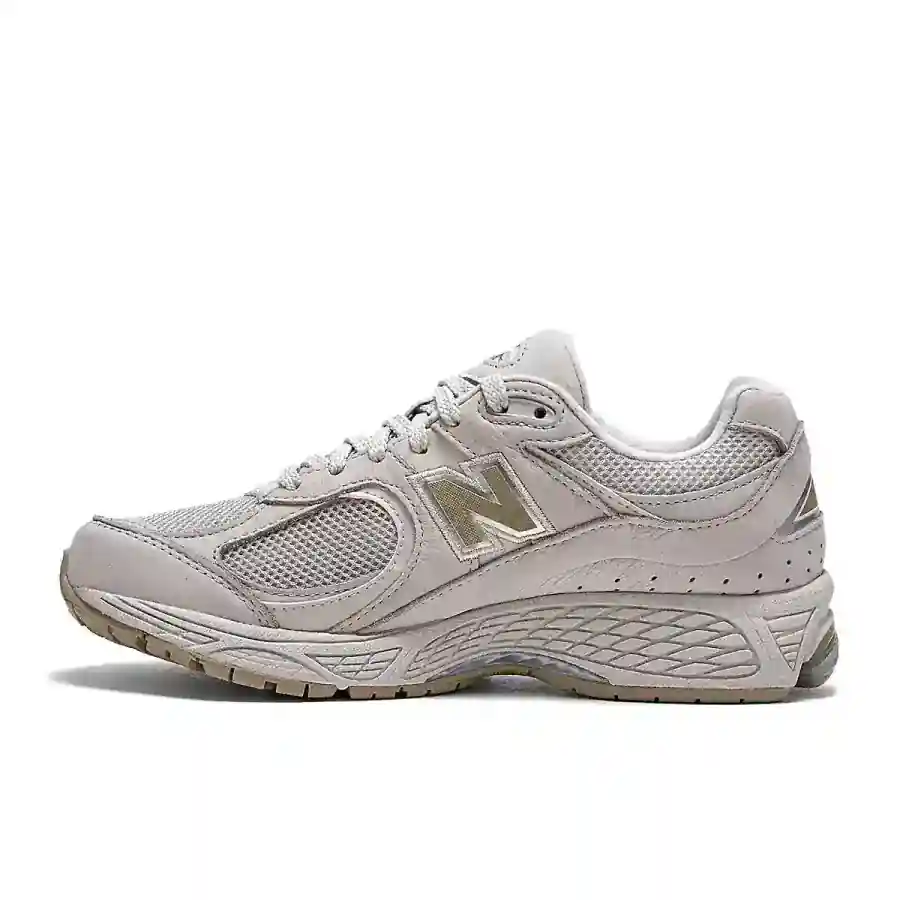 뉴발란스 2002R 크림 2
