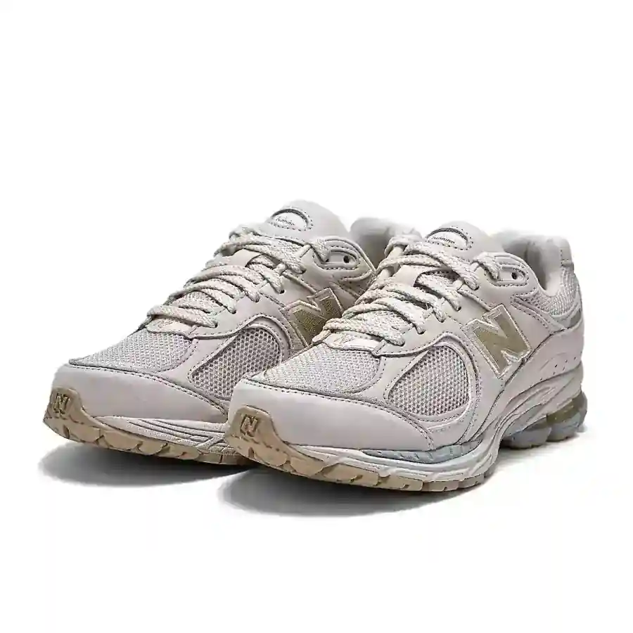 뉴발란스 2002R 크림 3